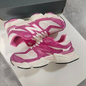New Balance 9060 Pink Sneakers